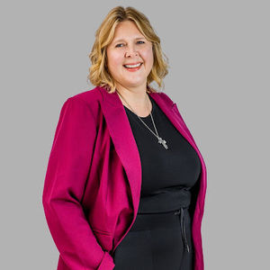 Meet your Posher, Julie